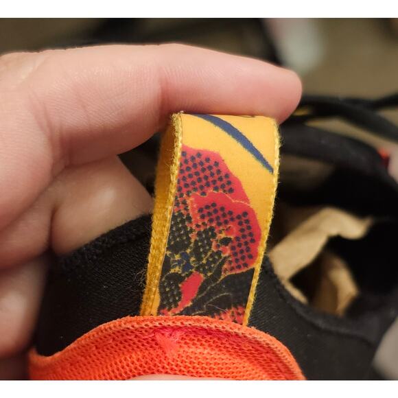 Nike Air Max 270 SE Floral Running Sneaker Shoes Black Yellow Orange Women’s 7 - Picture 11 of 15